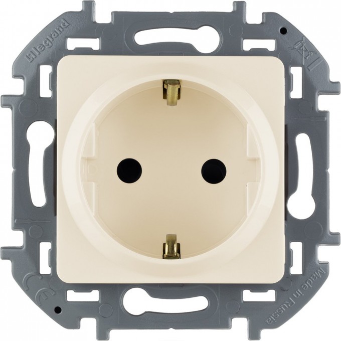 Розетка LEGRAND INSPIRIA 2К+З со шторками немецкий стандарт 16 А 250 В слоновая кость 673731